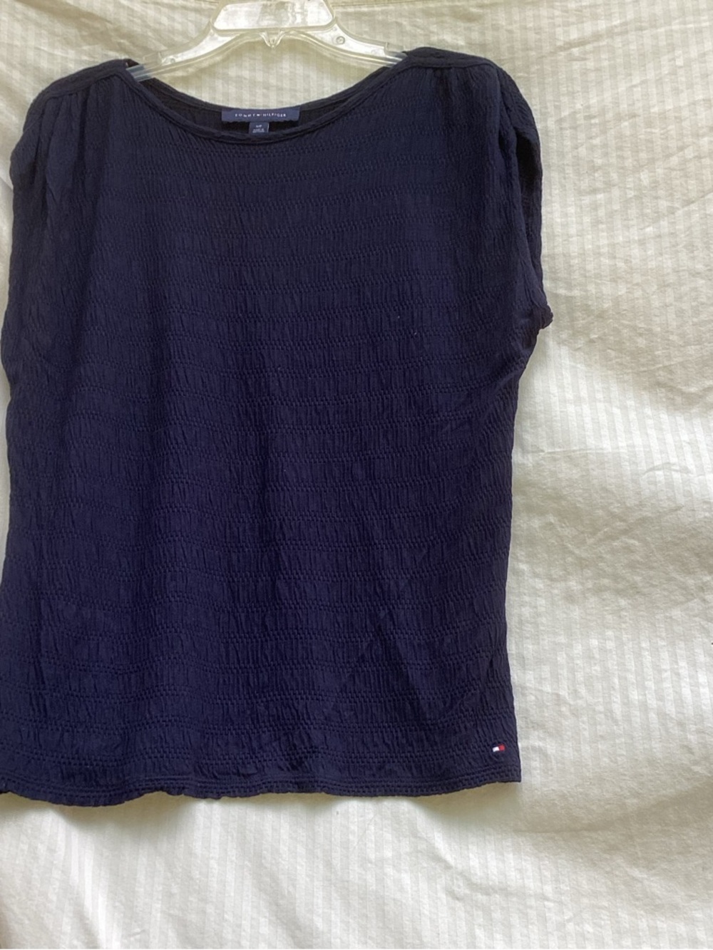 Tommy Hilfiger Navy Textured Short Sleeve Tee, size small